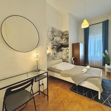 Appartement Trendy Spacious, Parking, Downtown, Ruin Pubs!