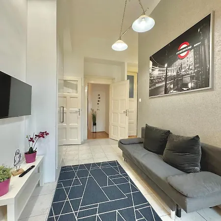 Appartement Trendy Spacious, Parking, Downtown, Ruin Pubs! *